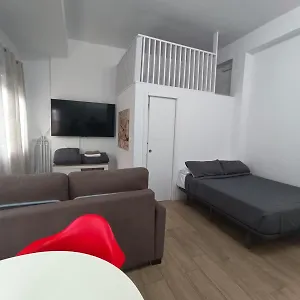 https://rockside-residences-suites-la-linea-11300.1costadelsol.com